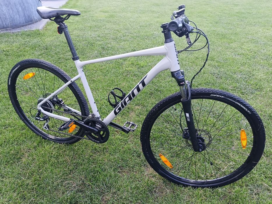 Giant Roam 3 prawie nowy rama L 2022rok