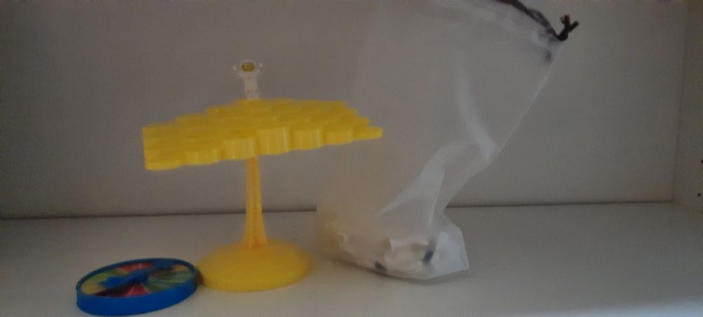 Gra zręcznościowa balansujący kosmici