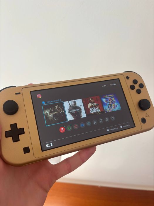 Nintendo Switch Lite Hyrule Edition