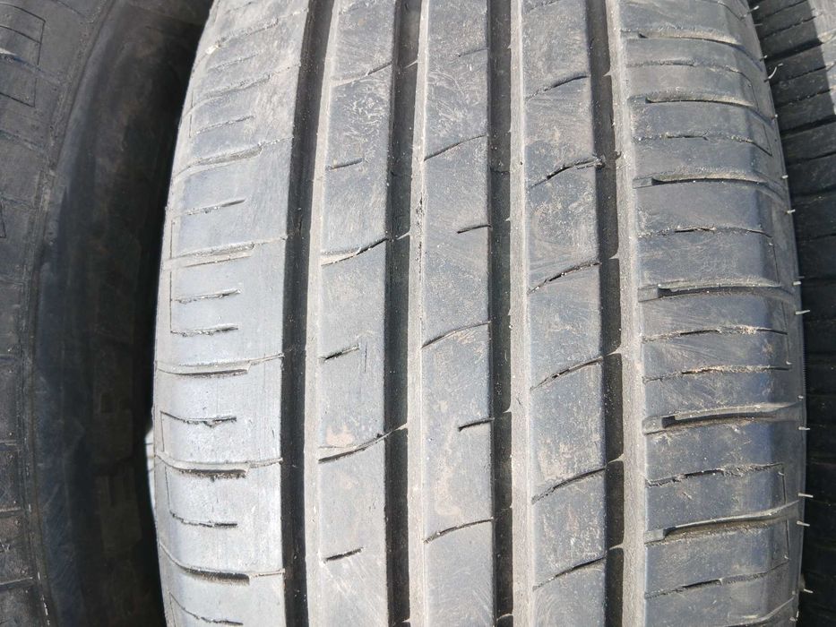 Sprzedam opony 215/60 16'' letnie