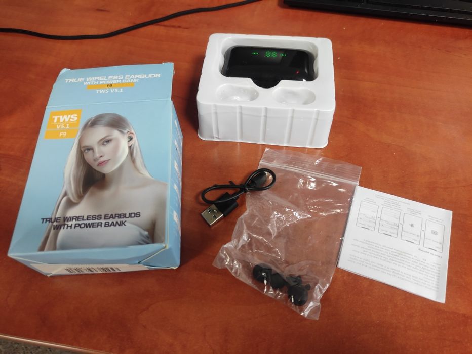 Słuchawki bezprzewodowe F9 TWS v 5.1 z powerbankiem