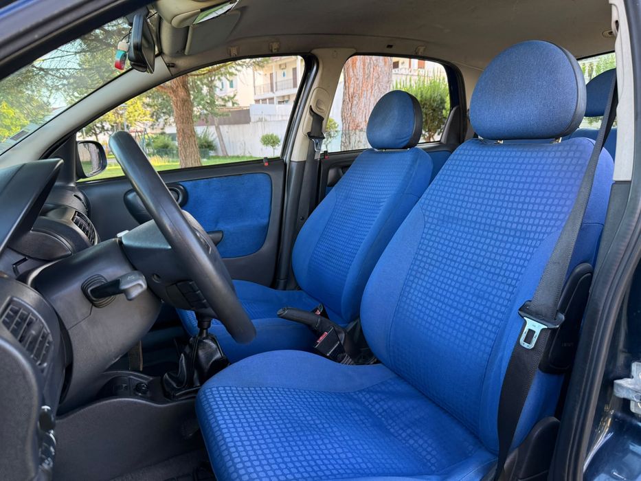 Opel Corsa — fotografia 11