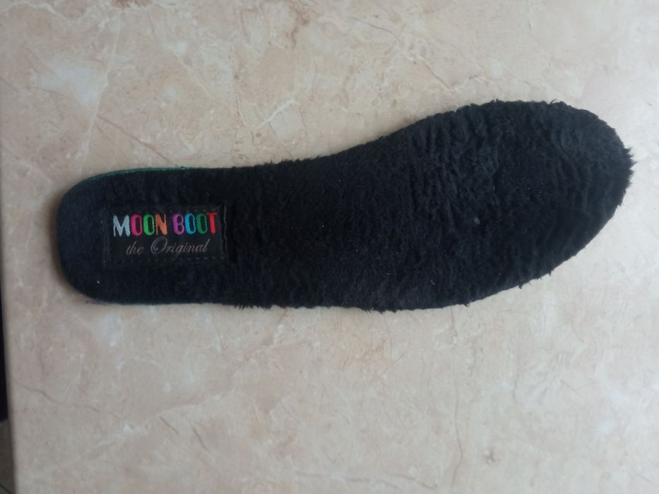 MOON BOOT . Зимові