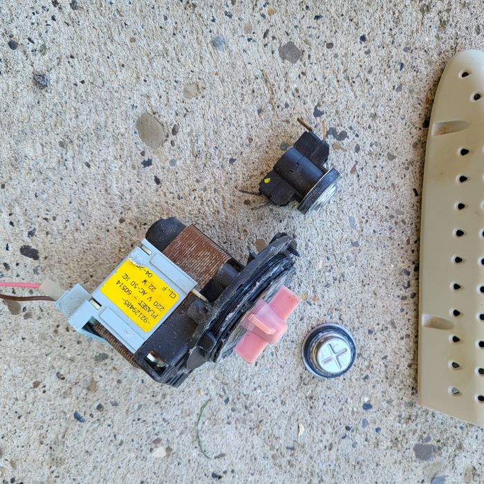 Candy на запчастини пральна машина