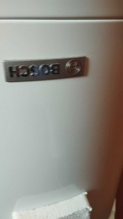 Бойлер Водонагрiвач BOSCH на 60литров