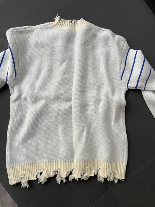 Светр янголи рвані краї