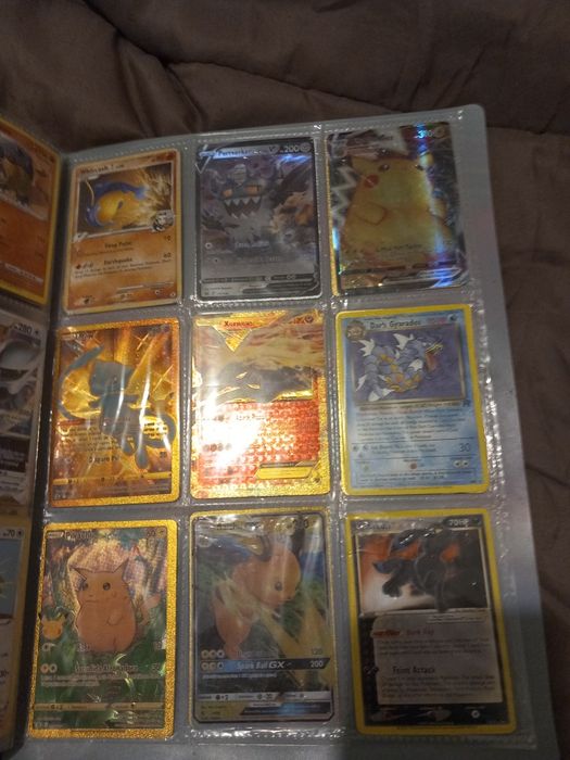 ALBUM DE POKEMOM 95% completo
