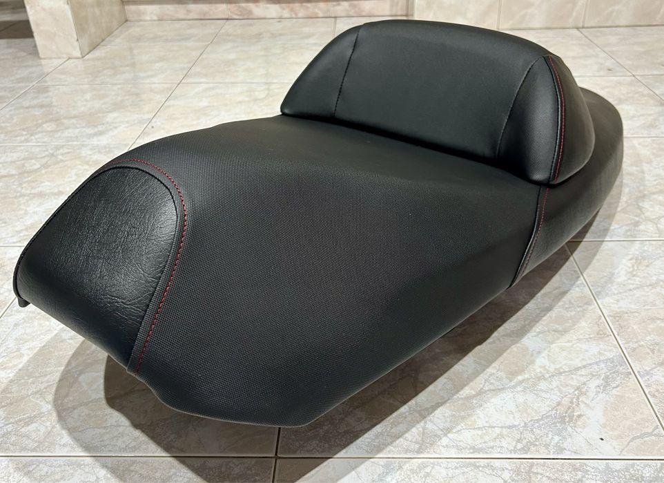 Banco Mota SYM GTS Evo 125 velho por novo