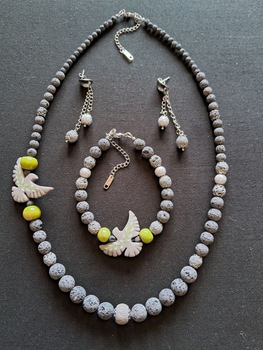 Авторські прикраси ручної роботи-кольє,браслети,сережки