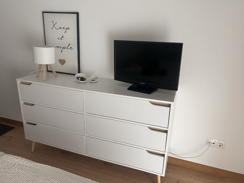 Conjunto de Mobilia quarto (2 cómodas + 2 mesas de cabeceira)