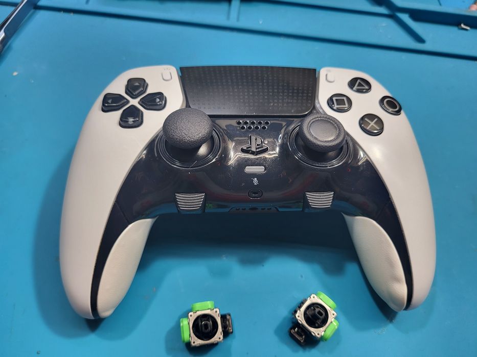 Serwis Napawa padów kontrolerów Xbox PlayStation Nintendo