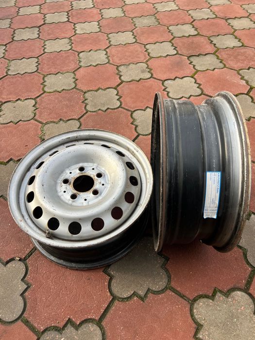 Диски 16. Стояли на авто ВІТО.