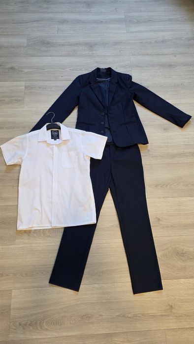 Garnitur chłopięcy Coccodrillo 140cm - koszula gratis