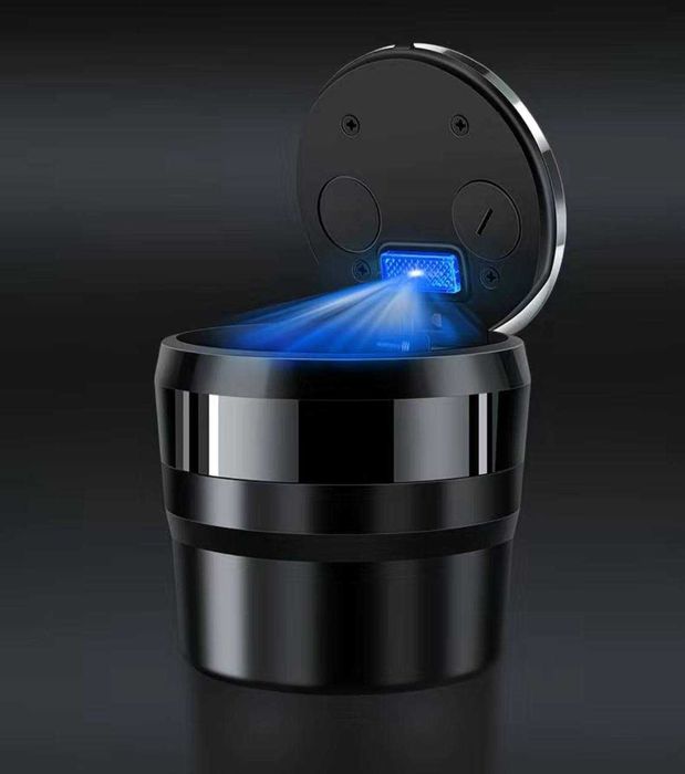 Автомобильная пепельница с подсветкой БМВ с лого bmw карбон кришка