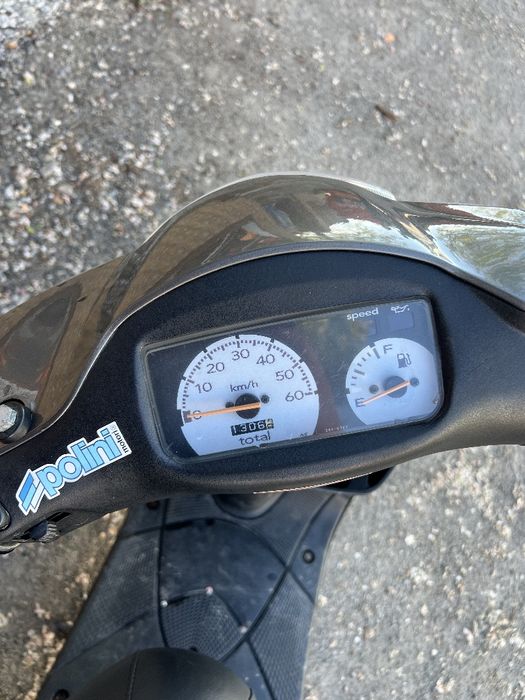 Скутер Suzuki lets 2