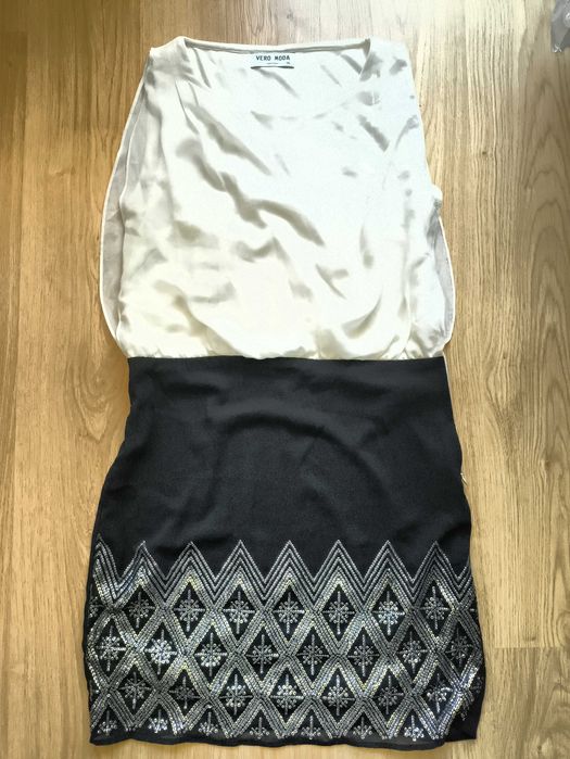 Biało-czarna sukienka Vero Moda, rozmiar 36