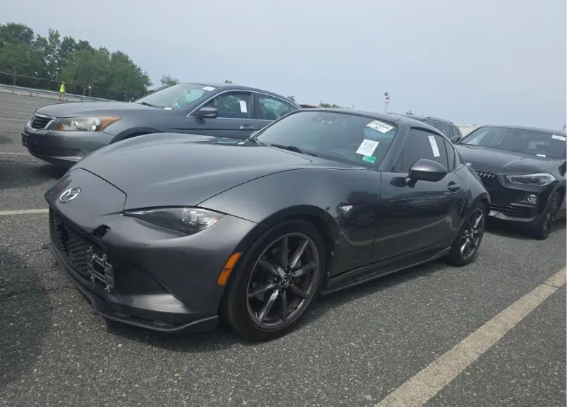 Mazda MX-5 Najbogatsza wersja wyposażenia / niski przebieg