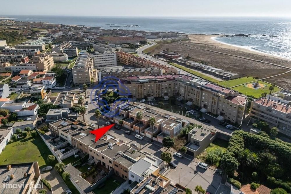 Moradia T4 em Lavra 2ª  linha de Mar