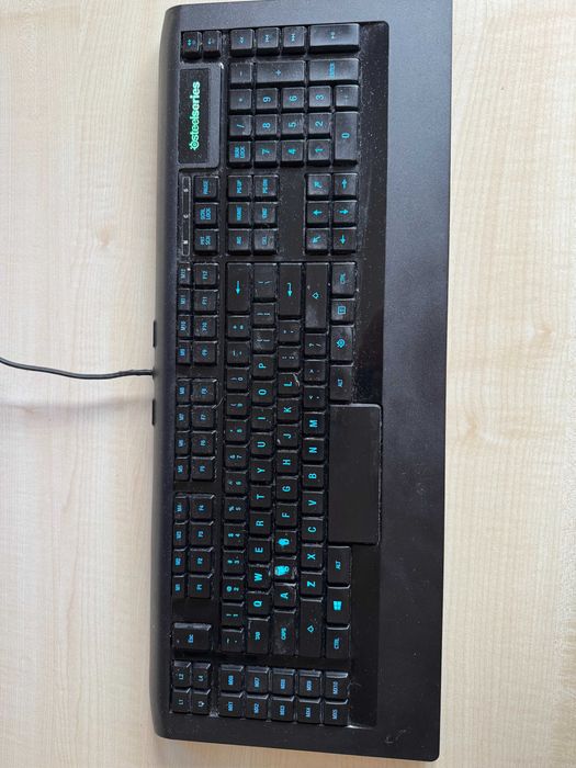 klawiatura steelseries apex 350 oraz oryginalne pudełko