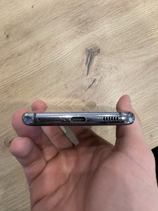 Samsung Galaxy S21 5G 128GB – sprawny, ślady użytkowania, dobry stan