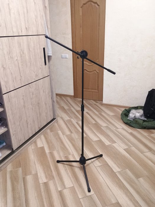 Стойка для мікрофона