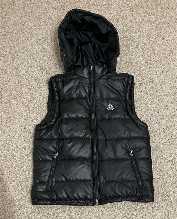 жилетка монклер/ жилетка moncler