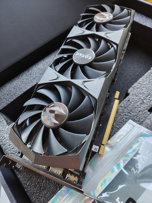 Karta graficzna ZOTAC GeForce RTX 3090 Trinity 24 GB