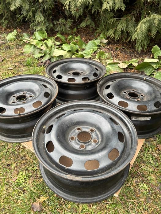 Felgi do Golfa 4, 15 cali