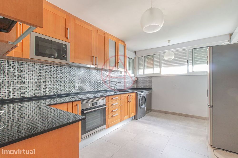 APARTAMENTO T3 - Santo António da Charneca