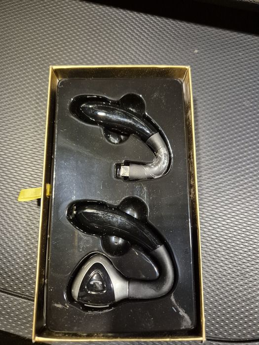 Bluetooth  słuchawka  na ucho