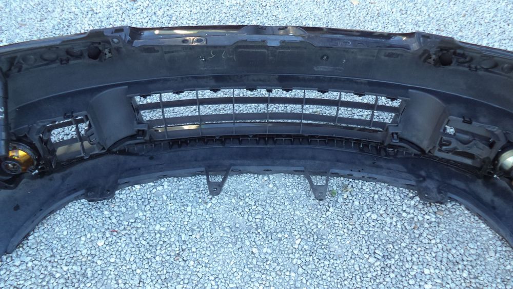 Para-choques VW  GOLF V ano 2003 a 2008  com esguichos para farol, Original