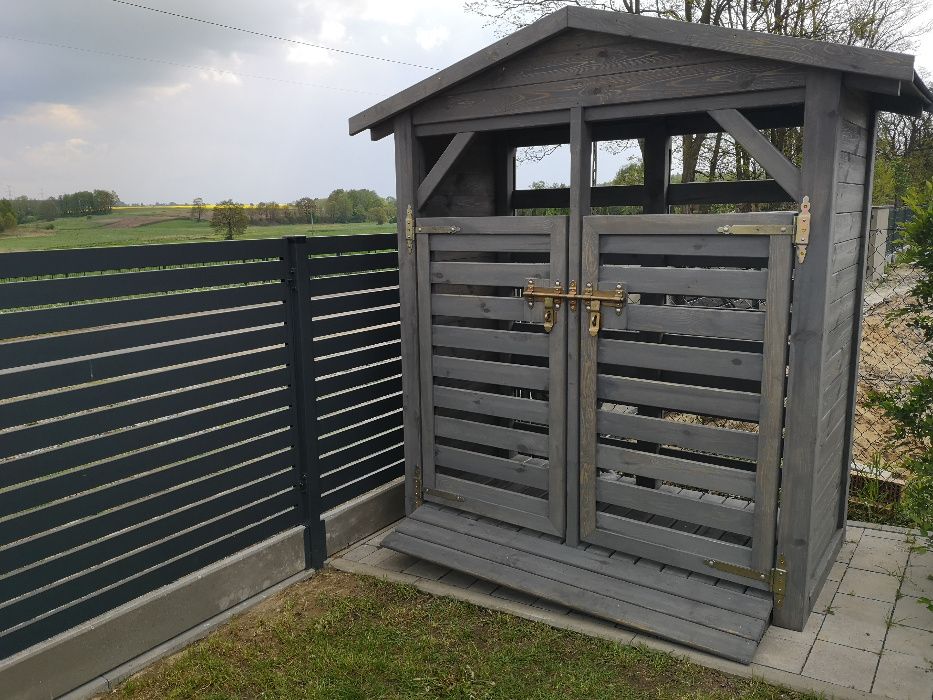 Wiata śmietnikowa drewniana 1,8x0,9m, zabudowa na kosz dach dwuspadowy