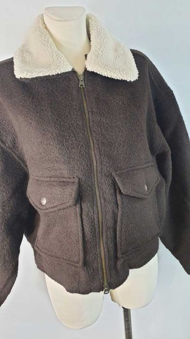 Levis kurtka z misiem M logo