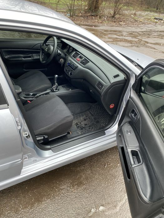 Продам Mitsubishi Lancer 9 1,6