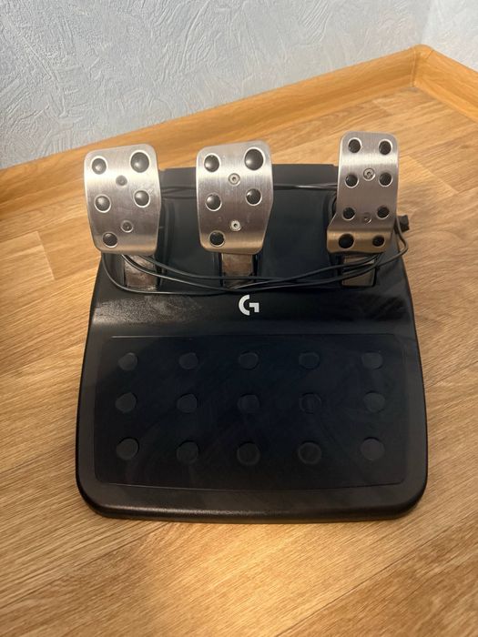 Продам logitech g923