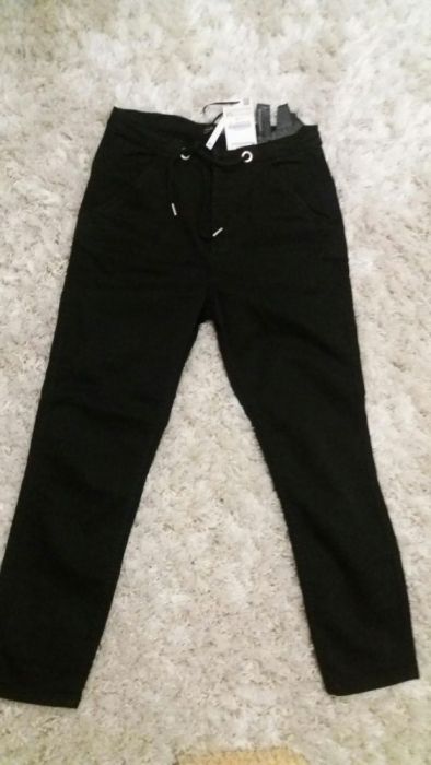 Sportowe spodnie zara nowe