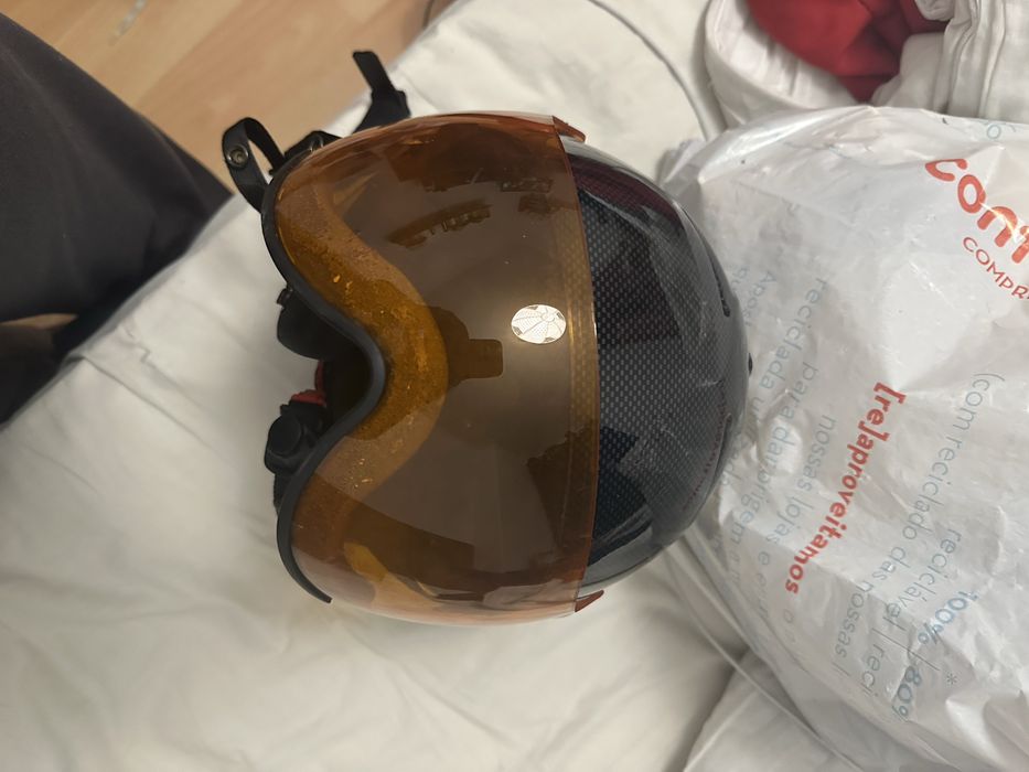 Capacete BullSki ajustável com viseira