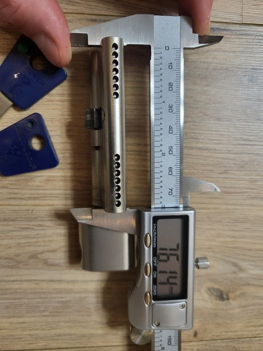 Циліндр Mul-T-Lock 76 мм  ключ/тумблер 2 кл