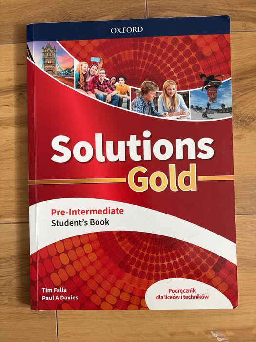 Solutions Gold Oxford Pre-Intermediate Student’s Book