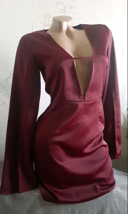 Платье бордовое,белое