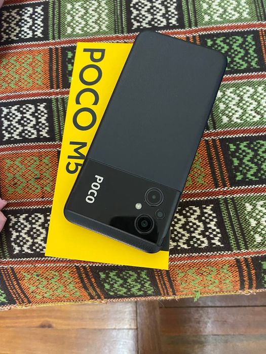 Продам телефон  POCO M5