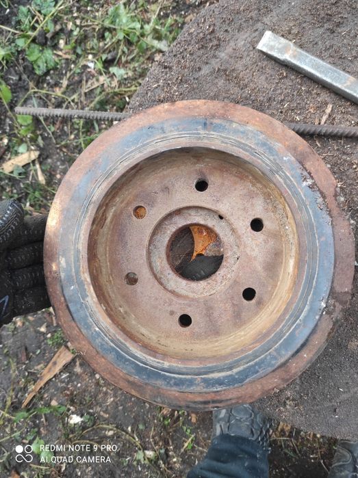 Продам демфер John Deere RE57604 RE 538143