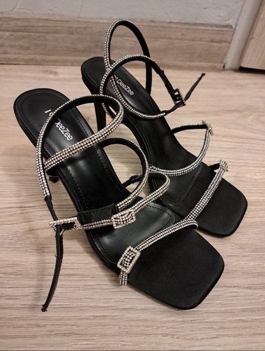 Eleganckie szpilki r.37