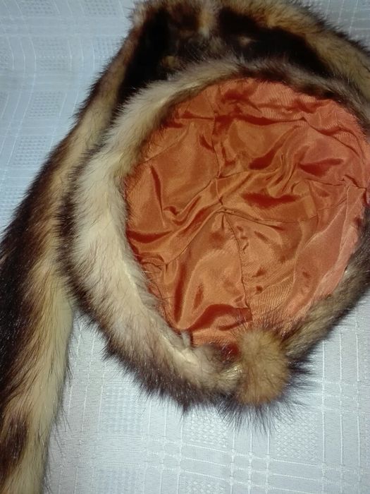 Szal i czapka ze skóry naturalnej