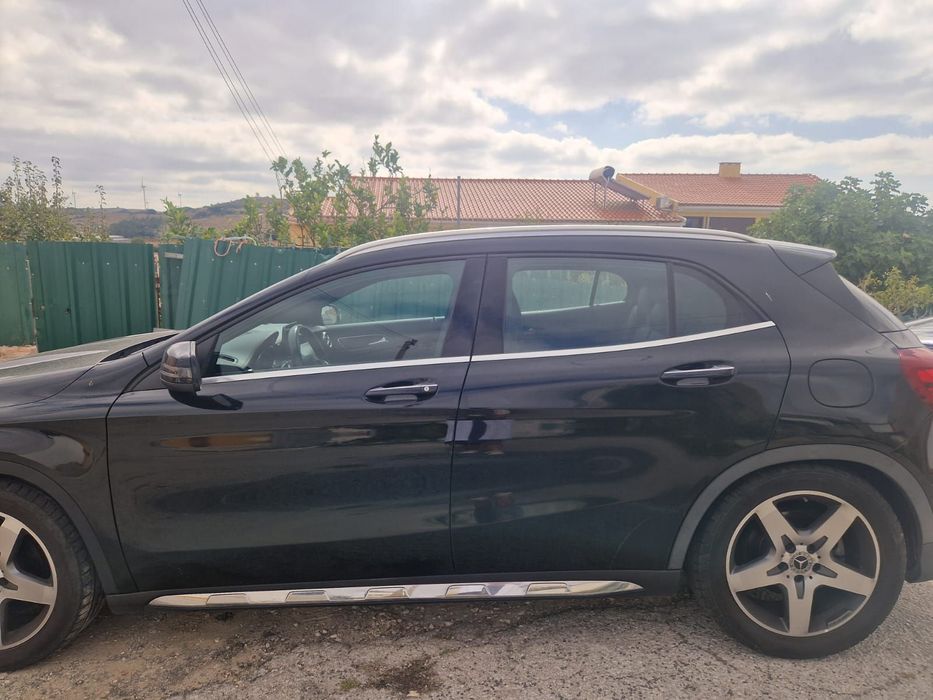 Mercedes-Benz GLA 180 d AMG Line Automatic