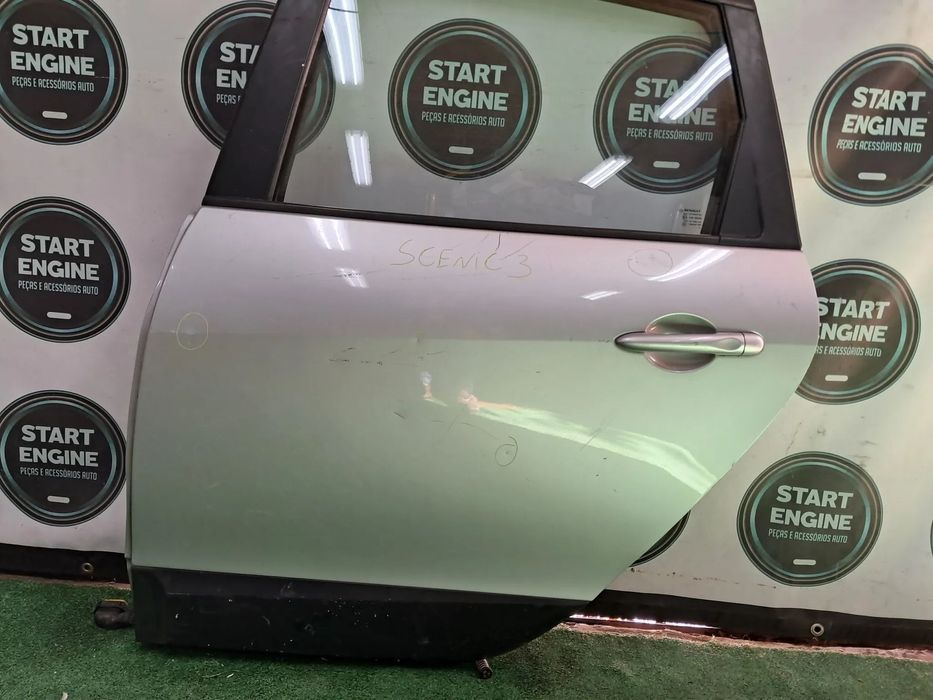Renault Grand Scenic III Porta Frente e Tas esquerda 2009-2016