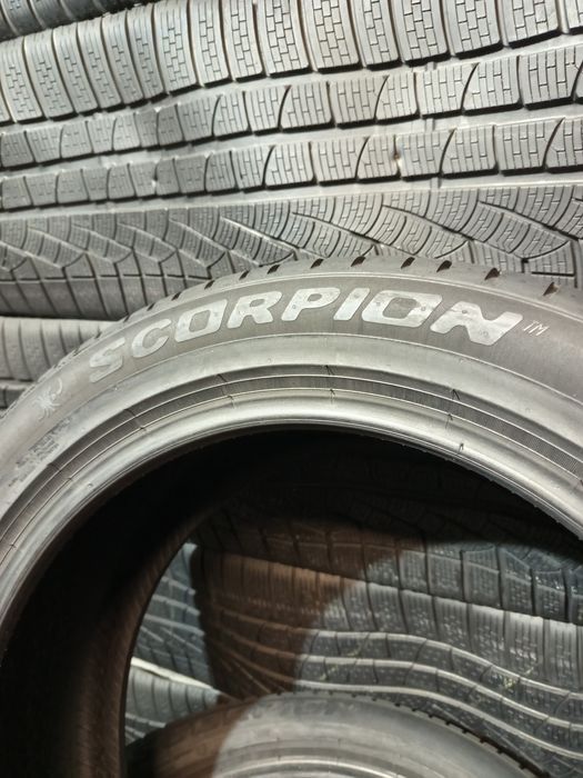 255/45R19 Pirelli Scorpion
