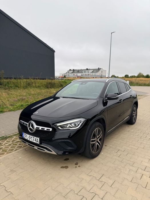Mercedes-Benz GLA Duży MBUX Niski przebieg CarPlay Android Auto