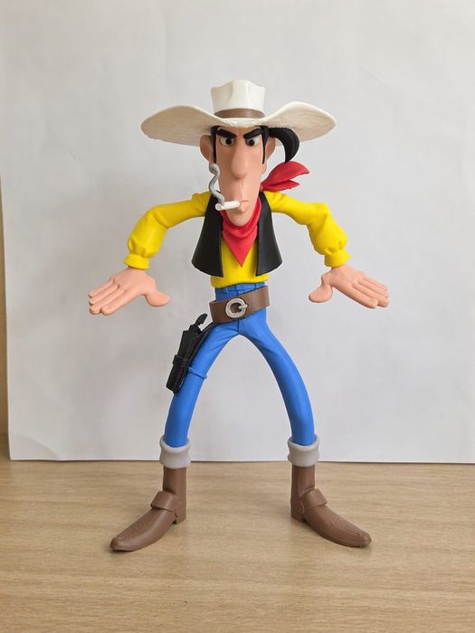 Boneco Lucky Luck 29 cm