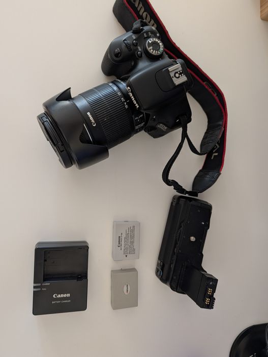 Canon 600d + lente 18-135 + grip + mochila